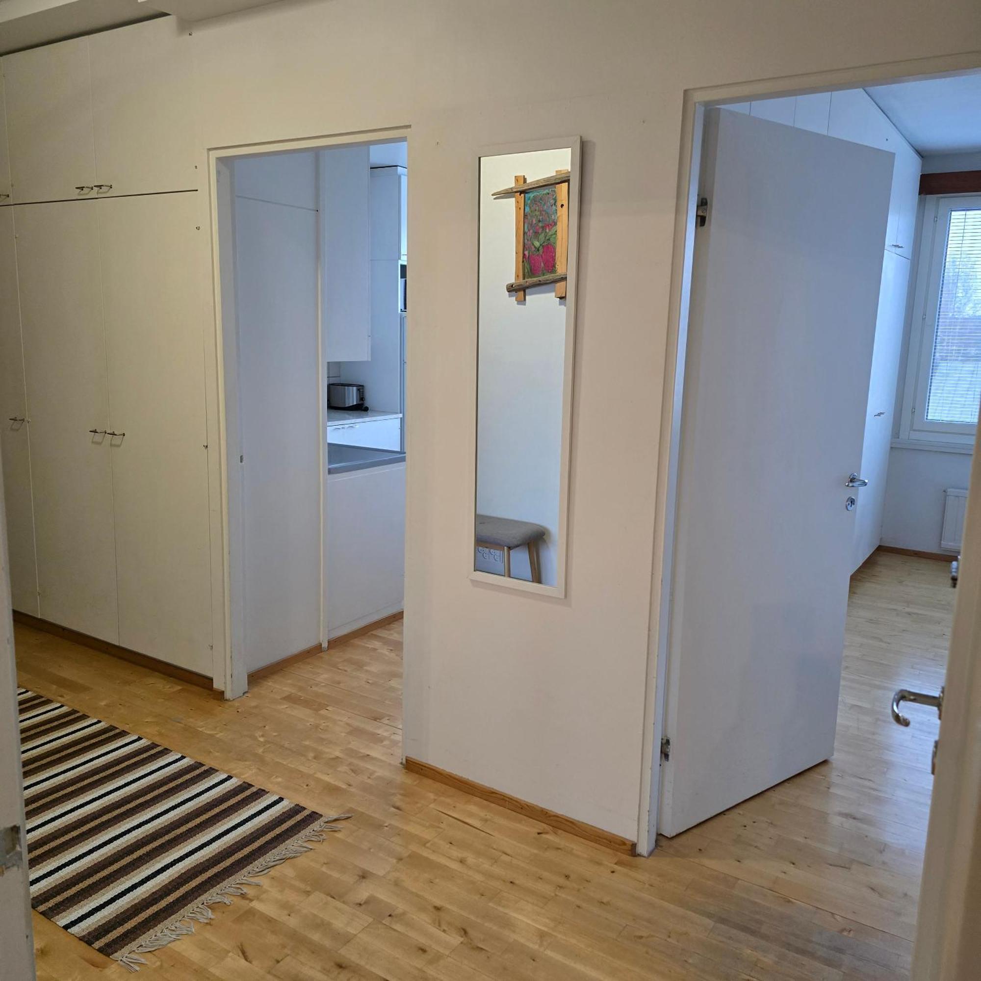 Avara Ja Kodikas Huoneisto Parvekkeella Heinola Exterior foto