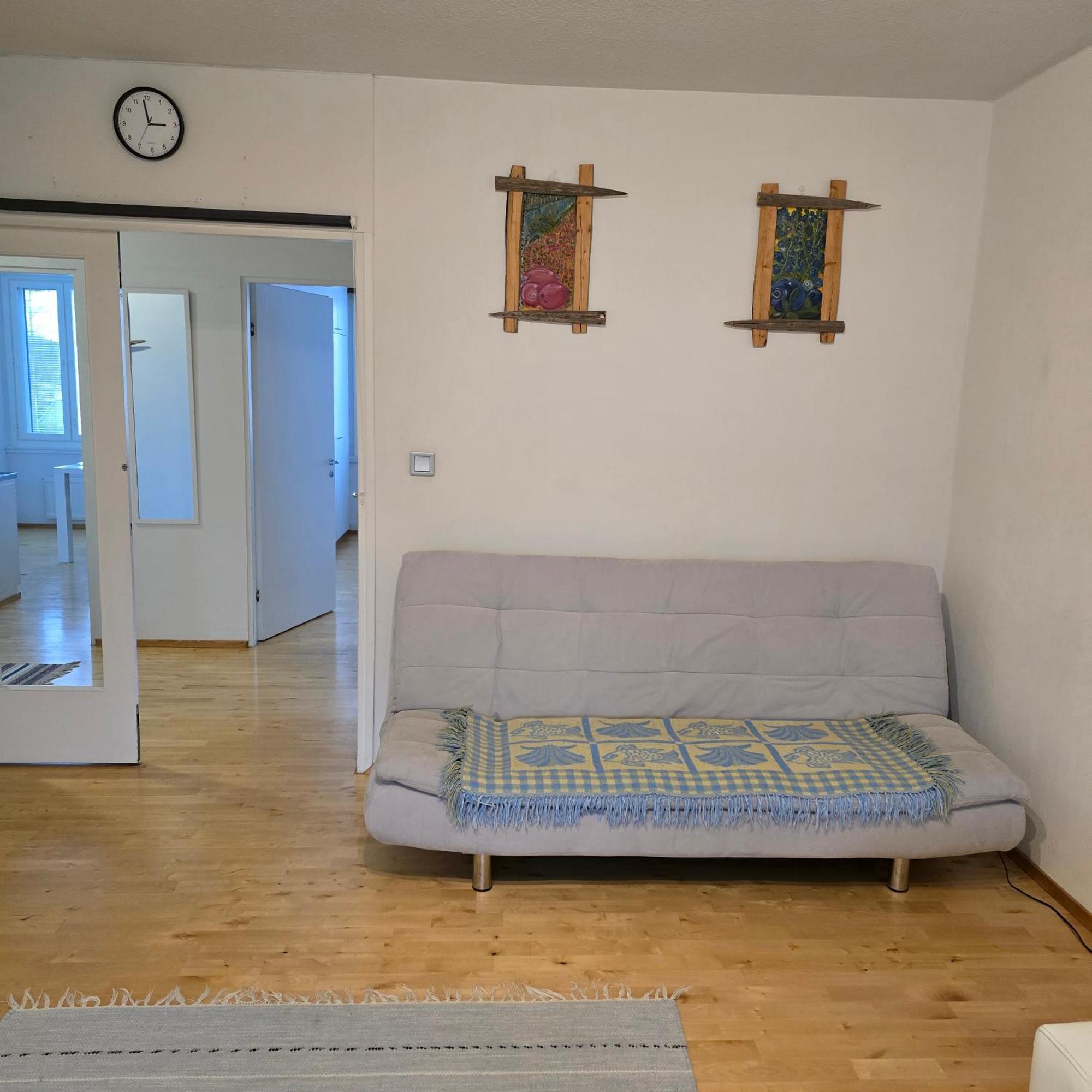 Avara Ja Kodikas Huoneisto Parvekkeella Heinola Exterior foto